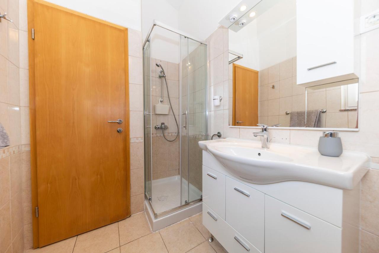 Apartments Leonarda Муртер Екстер'єр фото