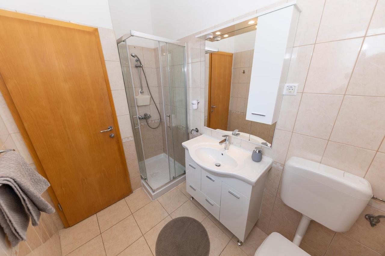 Apartments Leonarda Муртер Екстер'єр фото