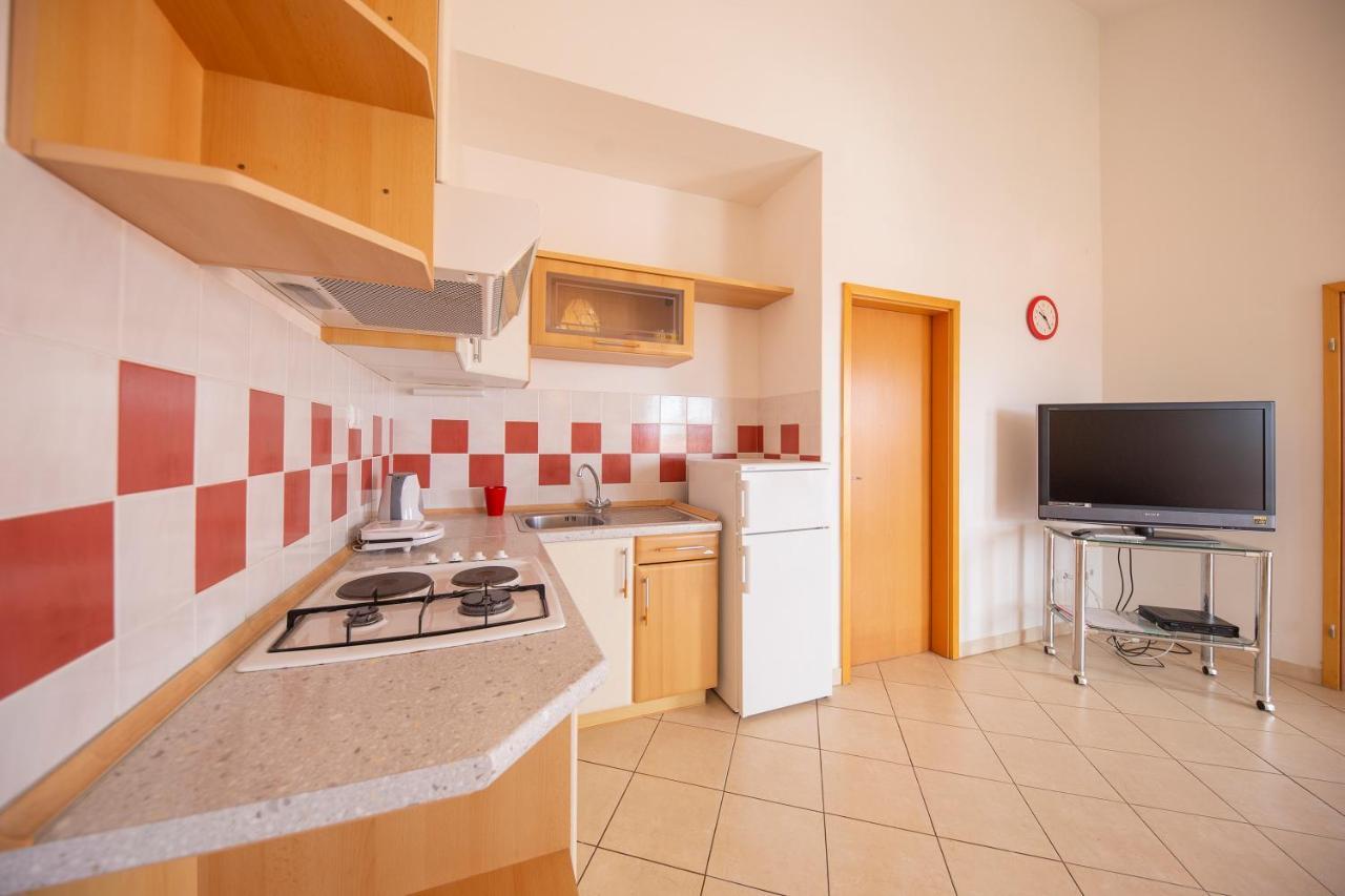 Apartments Leonarda Муртер Екстер'єр фото